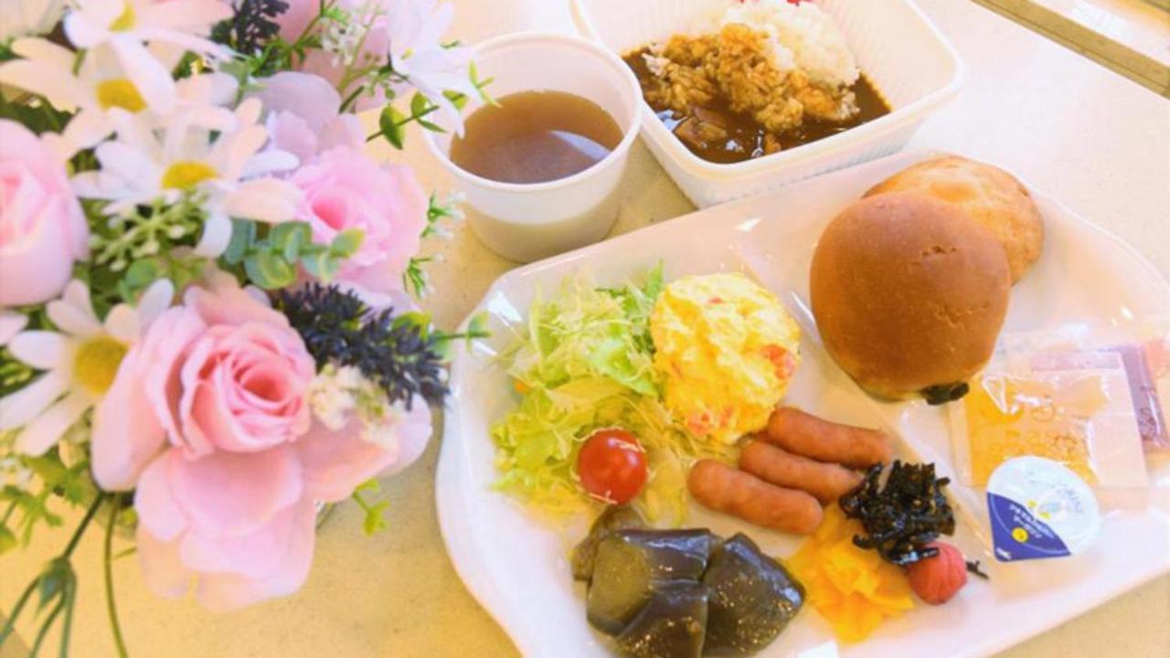 Toyoko Inn Osaka Itami Airport Toyonaka Dış mekan fotoğraf