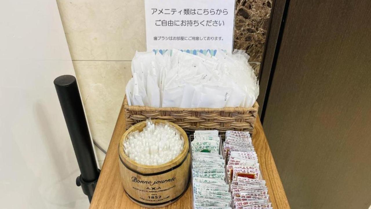 Toyoko Inn Osaka Itami Airport Toyonaka Dış mekan fotoğraf