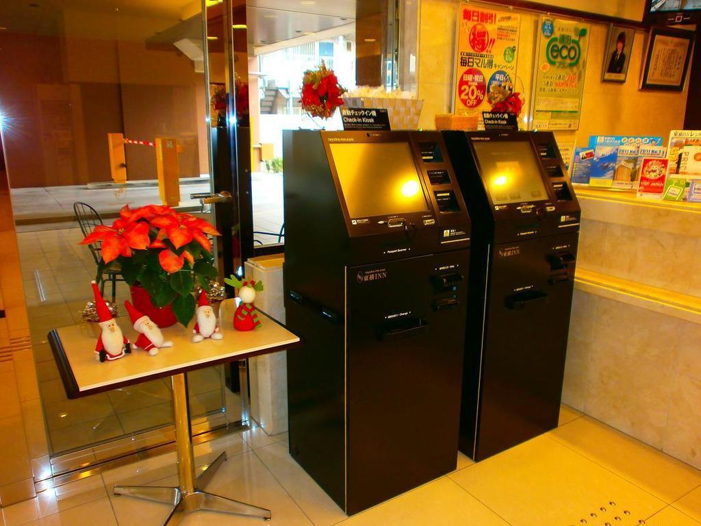 Toyoko Inn Osaka Itami Airport Toyonaka Dış mekan fotoğraf
