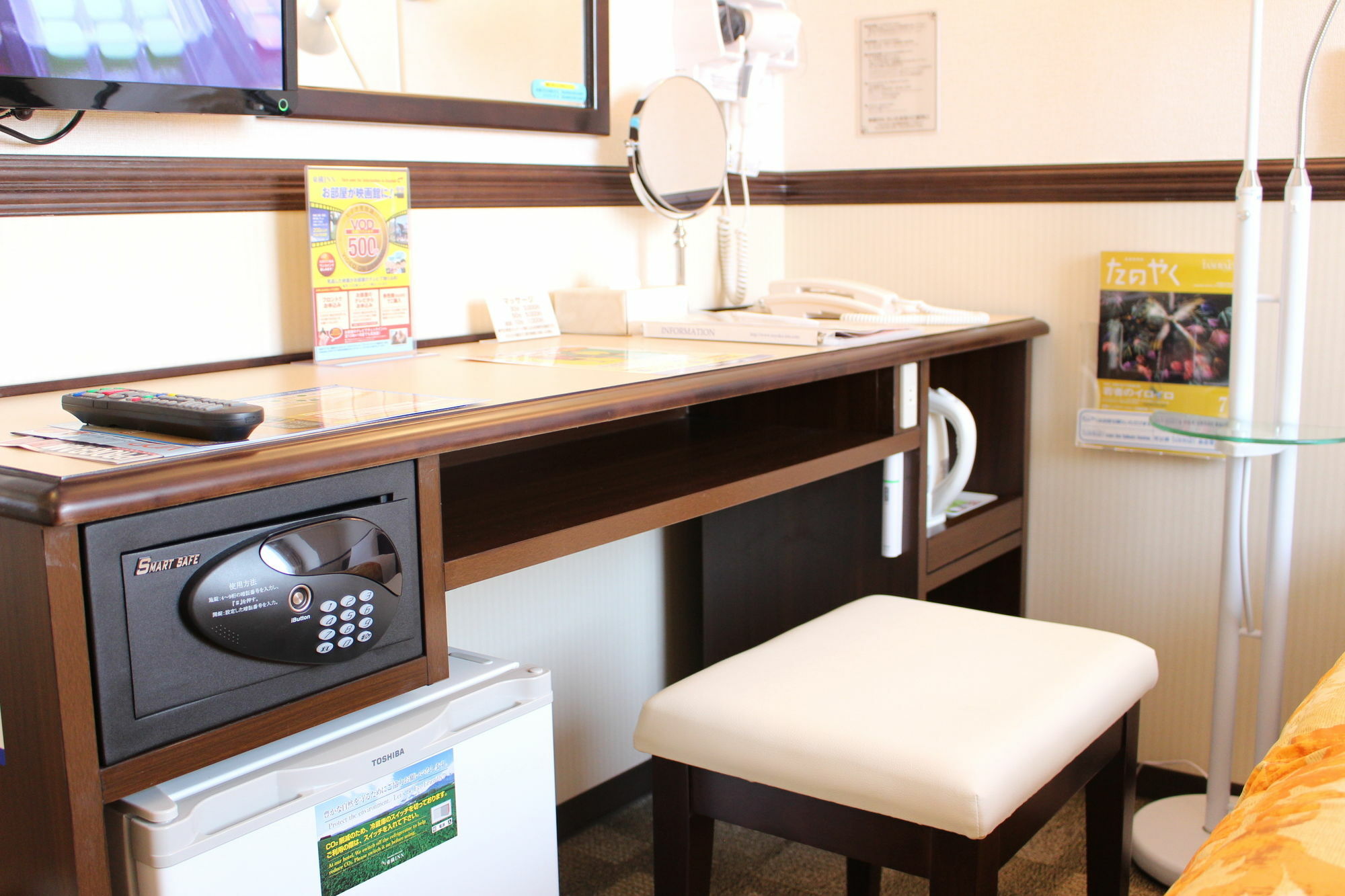 Toyoko Inn Osaka Itami Airport Toyonaka Dış mekan fotoğraf